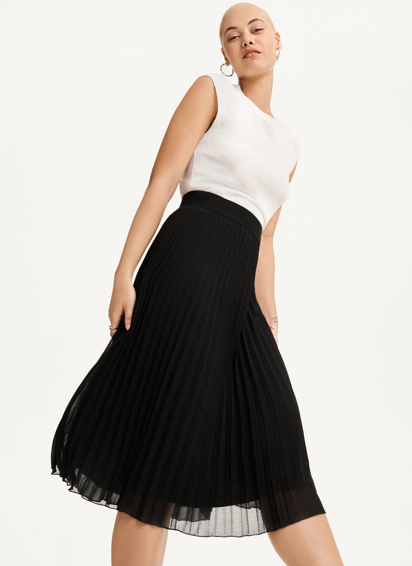 PULL ON PLEATED MIDI SKIRT